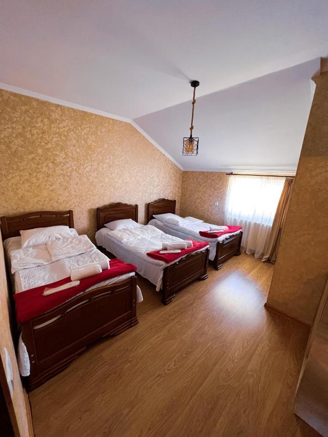 Giorgi'S Guest House Kazbegi Exterior photo